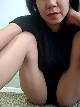 Snapshot of 2HotAsain4u chatting on August 8, 11:12 pm 2HotAsain4u online show from August 8, 11:12 pm