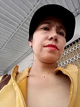 2HotAsain4u online show from December 19, 2:04 am