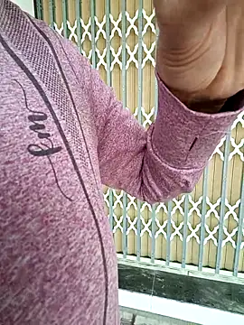 2HotAsain4u online show from January 17, 6:17 am