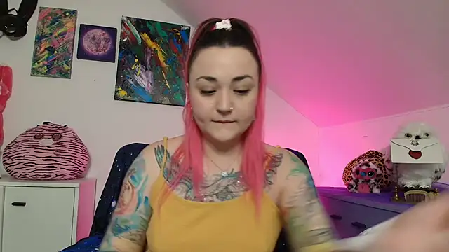 PinkHurricaneOfficial online show from February 28, 1:11 pm