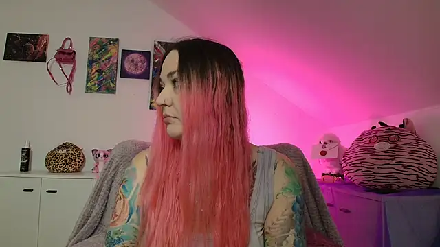 PinkHurricaneOfficial online show from December 3, 6:51 pm