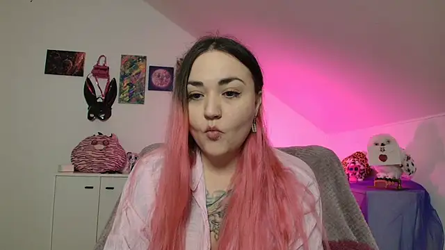 PinkHurricaneOfficial online show from January 12, 11:31 pm