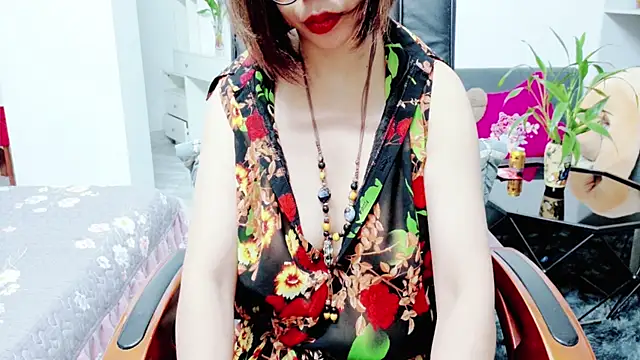 Snapshot of Miu-Le chatting on June 27, 6:47 pm Miu-Le online show from June 27, 6:47 pm