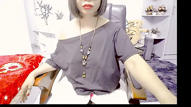 Miu-Le online show from May 9, 6:00 pm