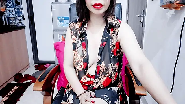 Snapshot of Miu-Le chatting on March 4, 5:31 pm Miu-Le online show from March 4, 5:31 pm