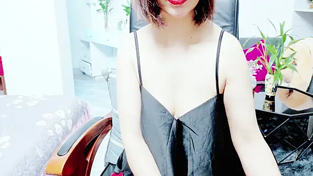 Snapshot of Miu-Le chatting on June 27, 10:21 am Miu-Le online show from June 27, 10:21 am
