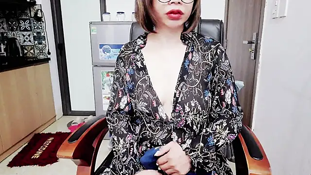 Miu-Le online show from December 4, 5:12 pm