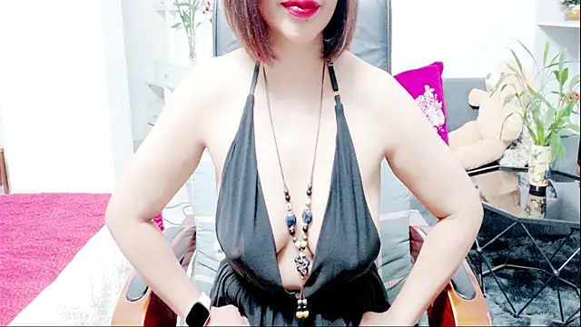 Snapshot of Miu-Le chatting on July 13, 8:41 pm Miu-Le online show from July 13, 8:41 pm