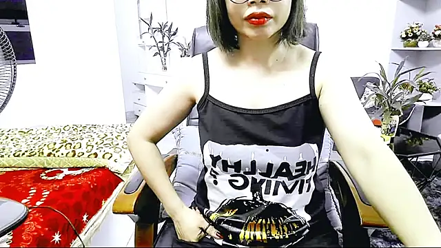 Miu-Le online show from May 7, 1:47 pm