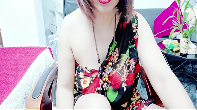 Snapshot of Miu-Le chatting on July 7, 9:18 pm Miu-Le online show from July 7, 9:18 pm