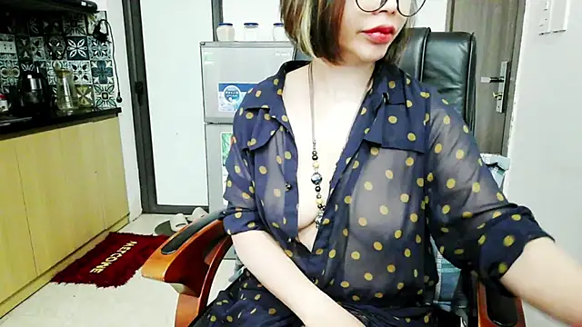 Miu-Le online show from November 6, 5:17 pm