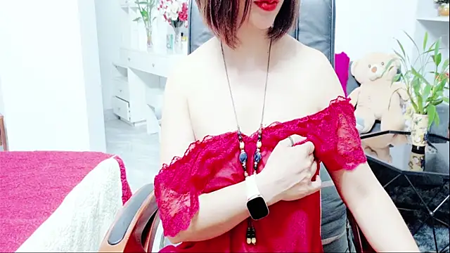 Snapshot of Miu-Le chatting on July 12, 8:31 pm Miu-Le online show from July 12, 8:31 pm