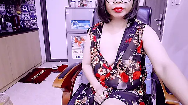 Miu-Le online show from April 26, 3:31 pm