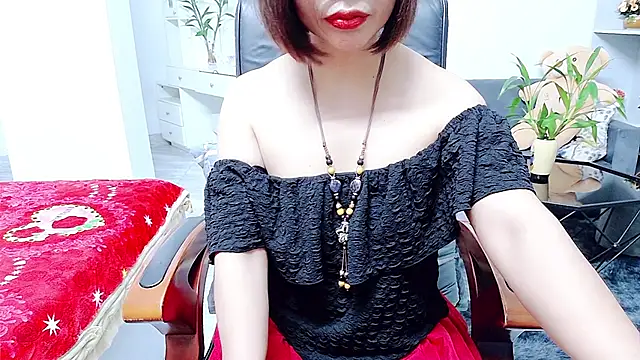 Snapshot of Miu-Le chatting on June 7, 10:48 pm Miu-Le online show from June 7, 10:48 pm