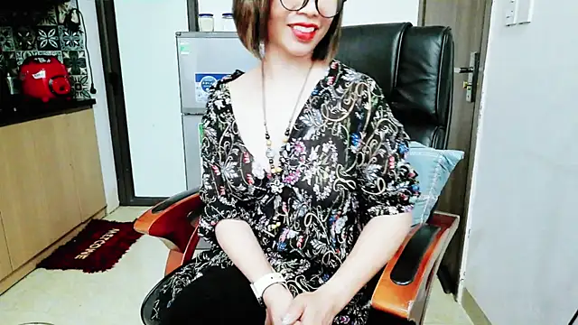 Miu-Le online show from November 18, 1:32 am