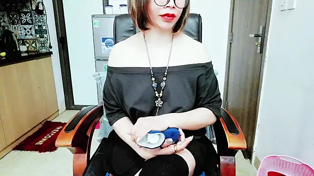 Miu-Le online show from December 5, 9:23 pm