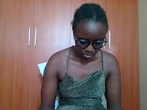 Snapshot of sexy_darleen23 chatting on June 29, 11:10 am sexy darleen23 online show from June 29, 11:10 am