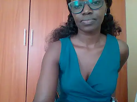 Snapshot of sexy_darleen23 chatting on June 19, 10:54 am sexy darleen23 online show from June 19, 10:54 am