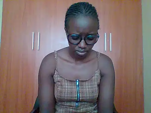 sexy darleen23 online show from February 13, 8:47 am