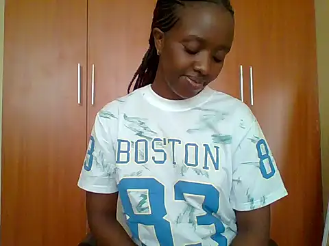 Snapshot of sexy_darleen23 chatting on October 25, 10:25 am sexy darleen23 online show from October 25, 10:25 am