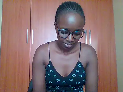 Snapshot of sexy_darleen23 chatting on June 11, 4:31 am sexy darleen23 online show from June 11, 4:31 am