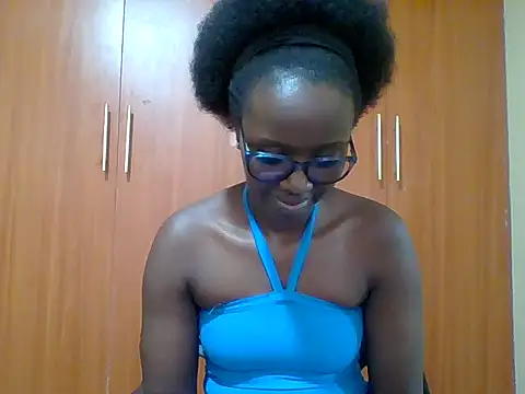 Snapshot of sexy_darleen23 chatting on July 7, 11:25 am sexy darleen23 online show from July 7, 11:25 am