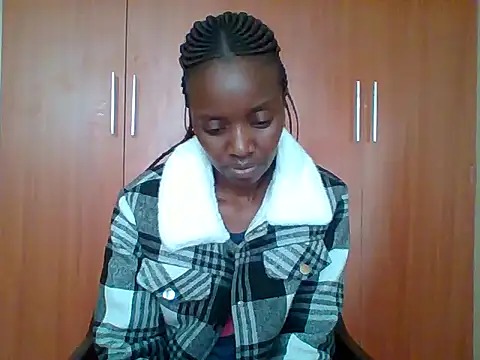 Snapshot of sexy_darleen23 chatting on October 29, 12:15 pm sexy darleen23 online show from October 29, 12:15 pm