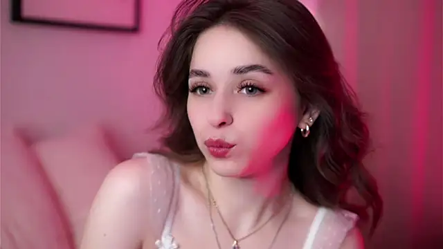 Snapshot of EstherMitchel chatting on March 10, 2:06 am EstherMitchel online show from March 10, 2:06 am