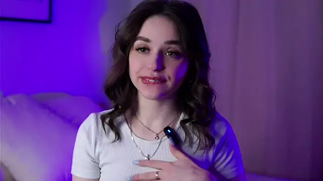 Snapshot of EstherMitchel chatting on March 14, 1:16 am EstherMitchel online show from March 14, 1:16 am