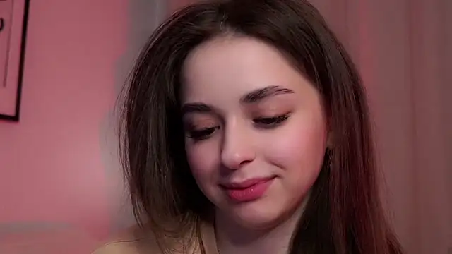 Snapshot of EstherMitchel chatting on March 23, 3:21 am EstherMitchel online show from March 23, 3:21 am