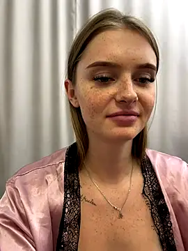 Snapshot of lovelly_molly chatting on November 7, 9:08 pm lovelly molly online show from November 7, 9:08 pm