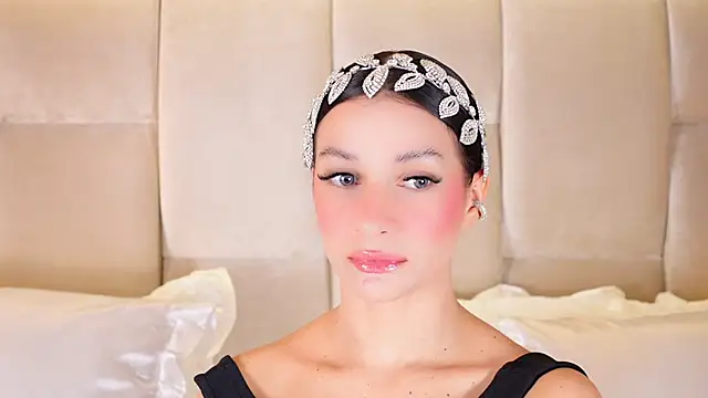 KiraKayleigh1 online show from November 17, 12:58 am