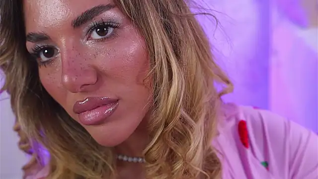 ClaraHazel online show from November 13, 7:01 am