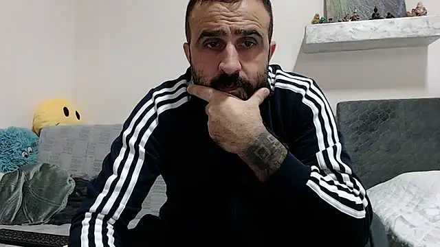 Snapshot of ivat80 chatting on December 10, 5:11 pm ivat80 online show from December 10, 5:11 pm