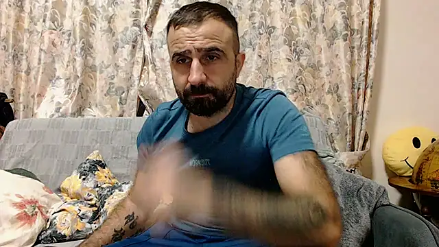 Snapshot of ivat80 chatting on February 2, 3:49 pm ivat80 online show from February 2, 3:49 pm