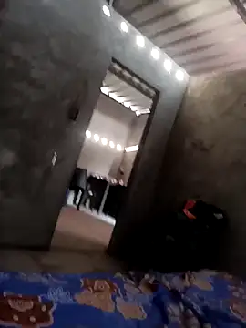 ferluiz1 online show from April 14, 12:21 pm