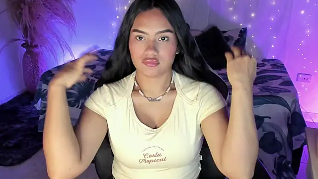 Riana Kean online show from March 24, 2:11 am