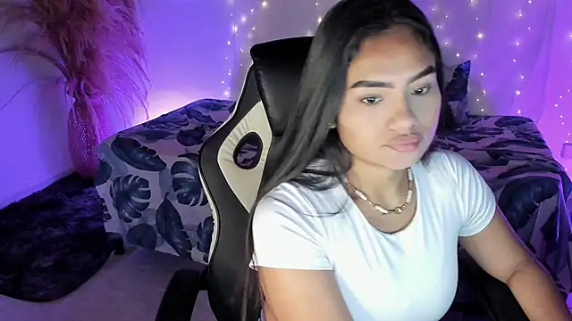 Riana Kean online show from March 31, 10:50 am