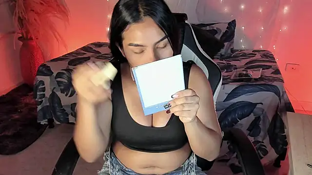 Riana Kean online show from March 20, 2:56 am