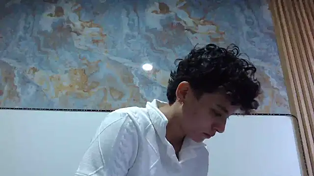 Snapshot of 01antoniafranco chatting on October 6, 12:28 pm 01antoniafranco online show from October 6, 12:28 pm