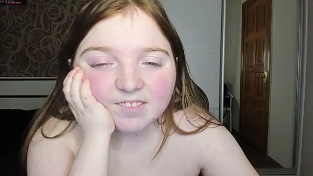 Snapshot of BettySprouse chatting on January 20, 11:43 pm BettySprouse online show from January 20, 11:43 pm