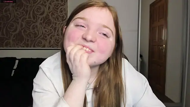 Snapshot of BettySprouse chatting on January 15, 6:08 pm BettySprouse online show from January 15, 6:08 pm