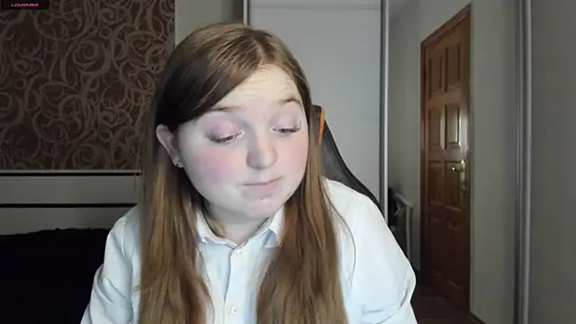 Snapshot of BettySprouse chatting on December 27, 11:42 pm BettySprouse online show from December 27, 11:42 pm