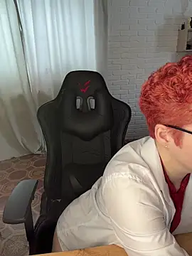 MrMrsRight online show from March 3, 6:53 am