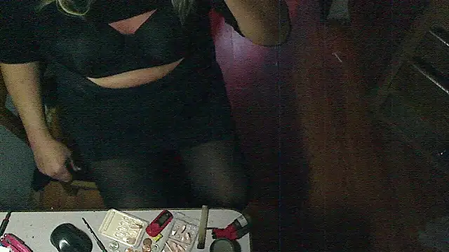 jessicalove99 online show from December 2, 7:42 am
