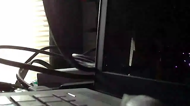 jessicalove99 online show from April 13, 4:33 pm