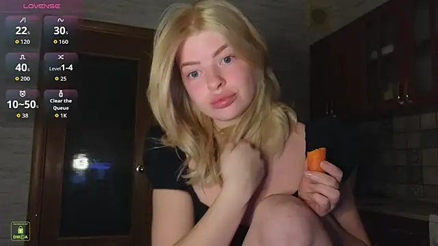 RinaBlondie online show from February 4, 4:18 am