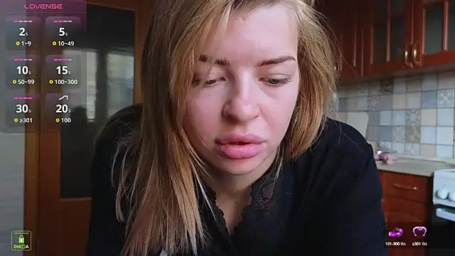 RinaBlondie online show from September 27, 12:44 pm