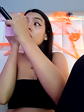 Snapshot of Julie_Bennet chatting on October 26, 3:29 am Julie Bennet online show from October 26, 3:29 am