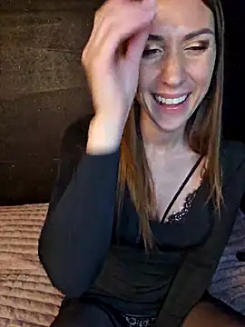 Snapshot of Lib_ertine32 chatting on February 19, 11:07 am Lib ertine32 online show from February 19, 11:07 am